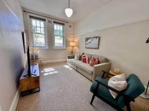 Chic 1-Bed unit at Potts Point, Sydney